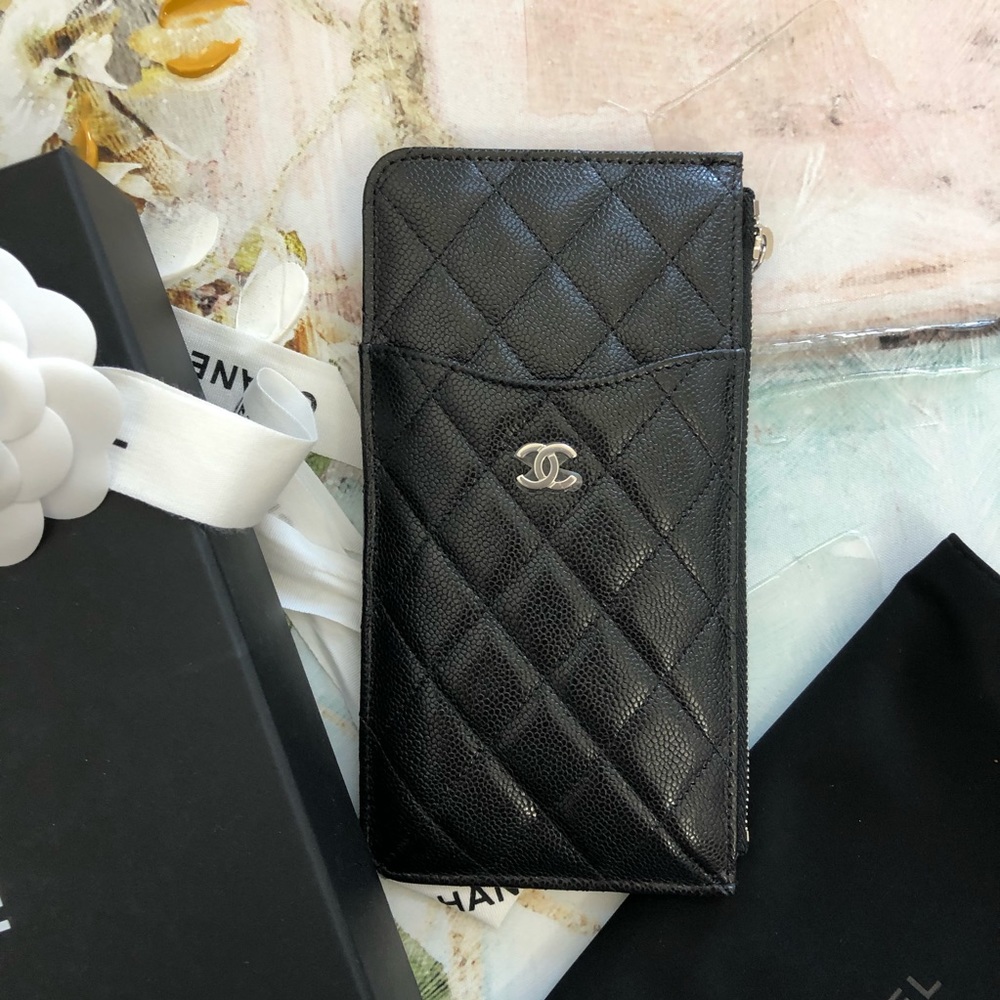 Brand new Chanel black phone wallet SHW - Picture 16 of 16